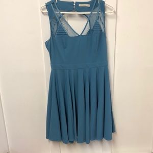 Short blue dress